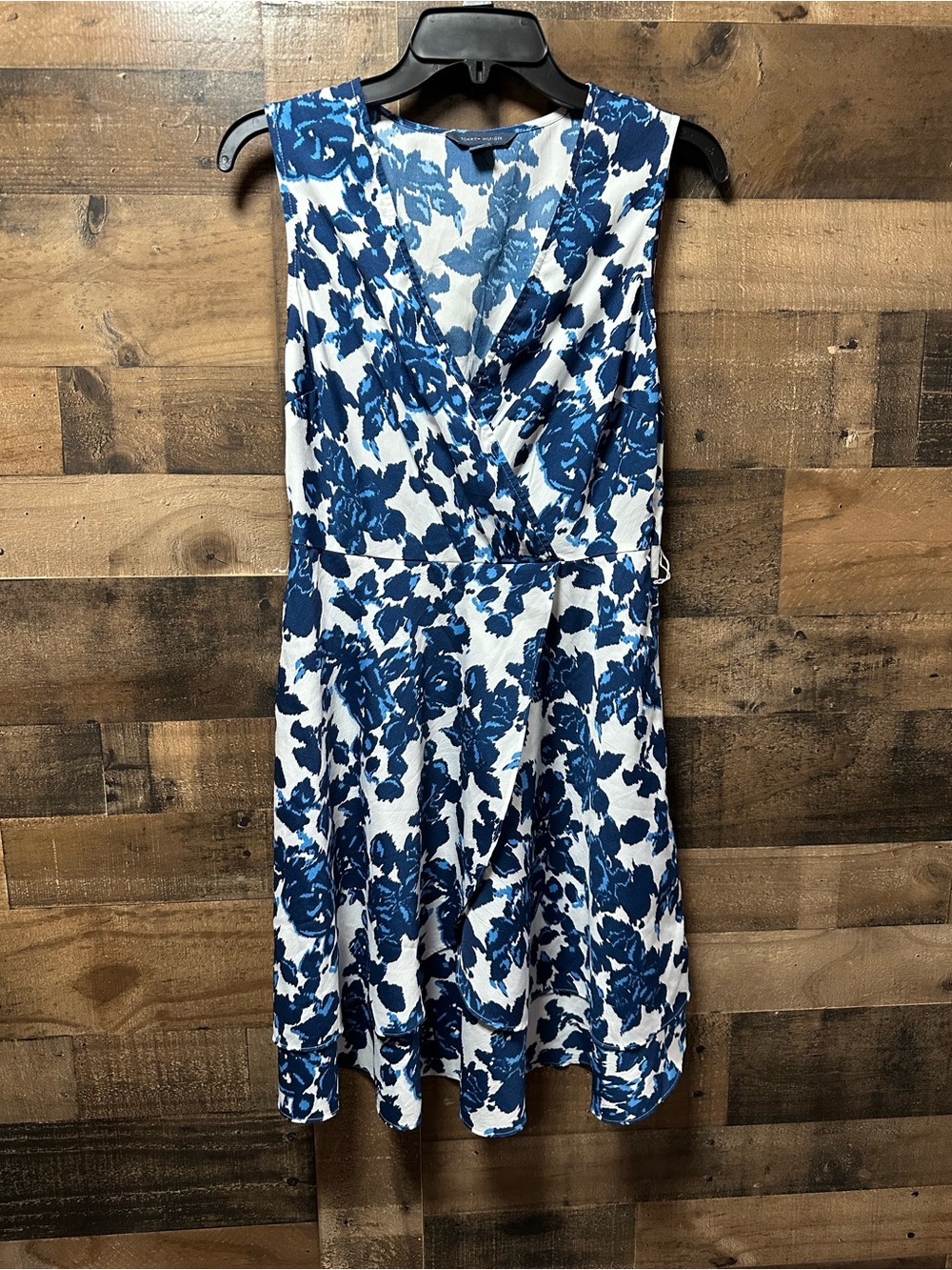 Tommy Hilfiger Womens Size 4 Blue White Floral Wrap Style Dress Sleeveless